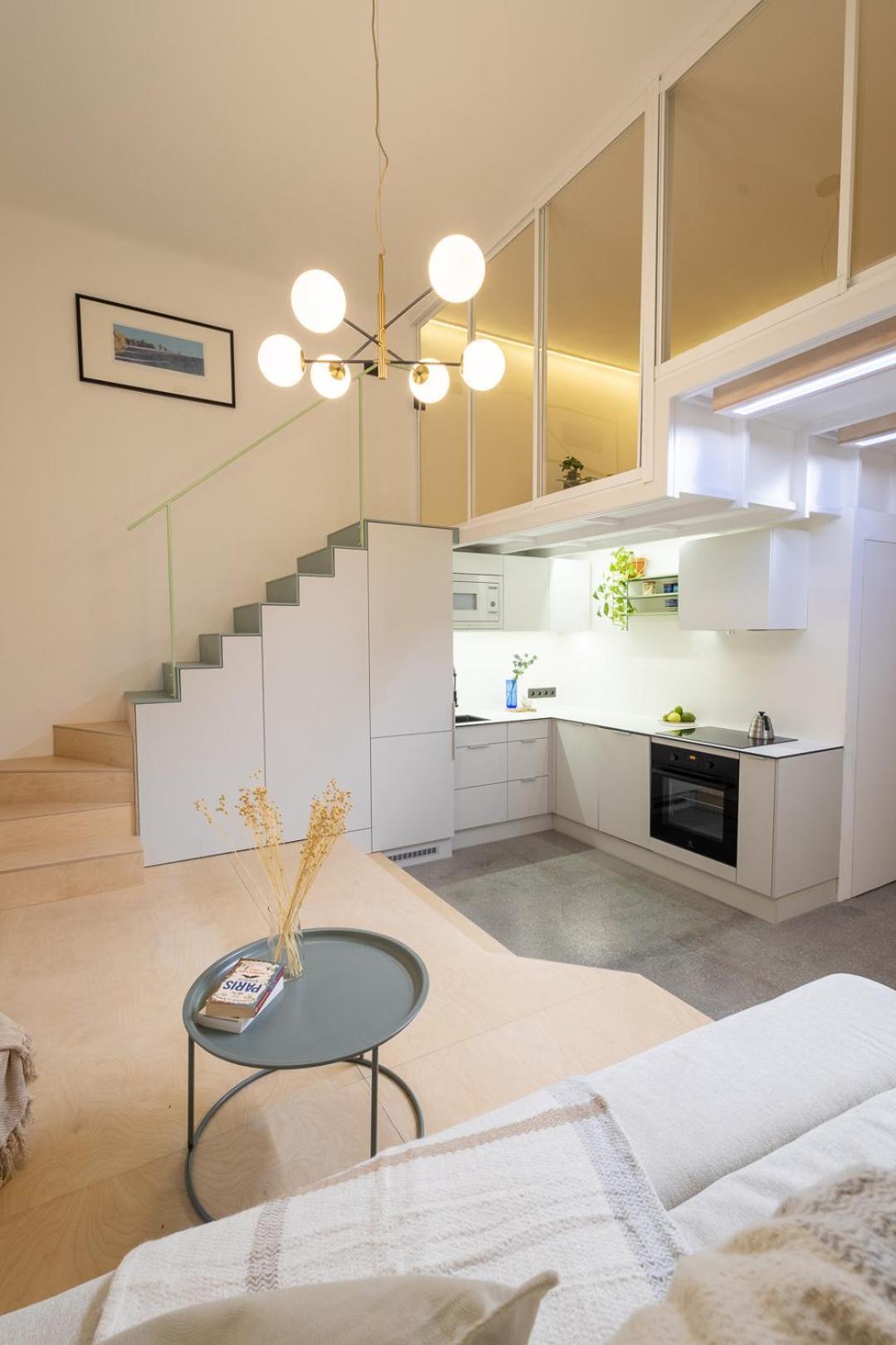 Designer Petite By Vltava River Prag
